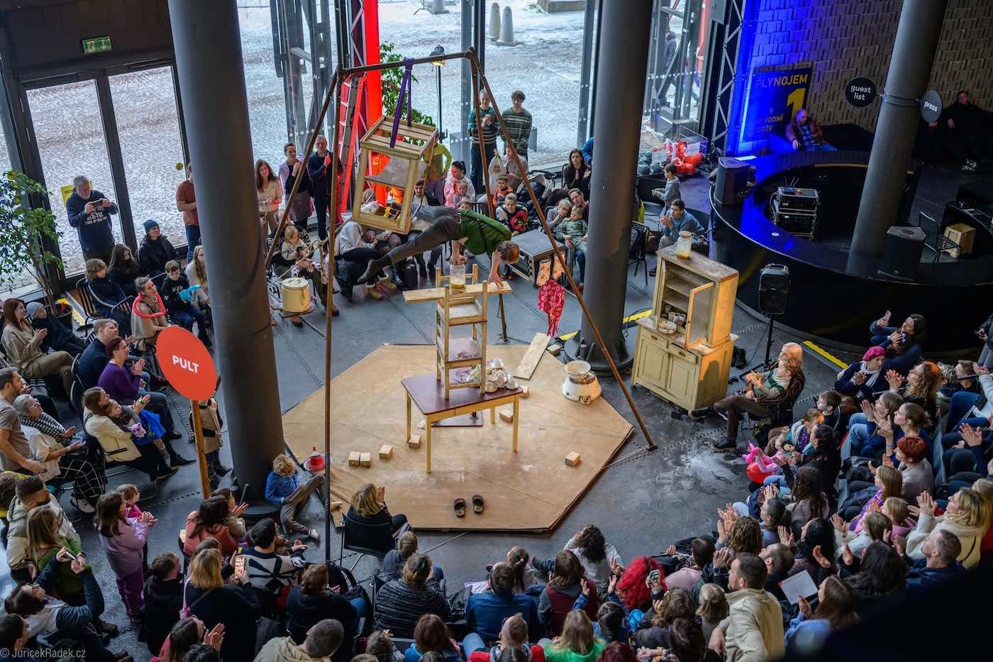 CIRKULUM Festival 2027 for Contemporary Circus Artists (Czech Republic)